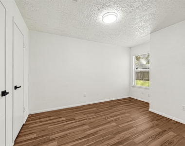 13327 N Thorntree Drive - Photo Thumbnail 16