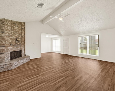 13327 N Thorntree Drive - Photo Thumbnail 5