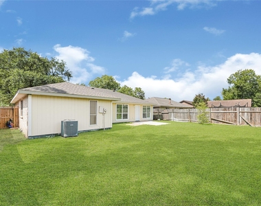 13327 N Thorntree Drive - Photo Thumbnail 23
