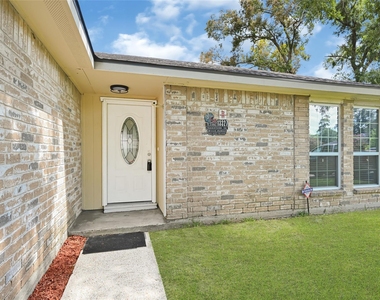 13327 N Thorntree Drive - Photo Thumbnail 2