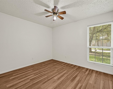 13327 N Thorntree Drive - Photo Thumbnail 13