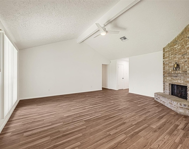 13327 N Thorntree Drive - Photo Thumbnail 6