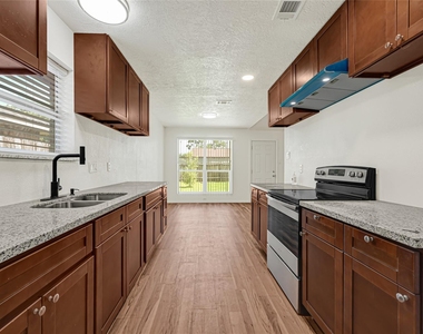 13327 N Thorntree Drive - Photo Thumbnail 11