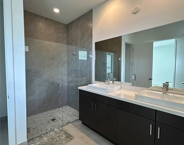 5081 Gambero Way - Photo Thumbnail 27