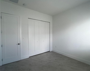 5081 Gambero Way - Photo Thumbnail 18