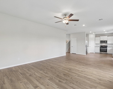 1515 Jean Meadow Drive - Photo Thumbnail 3