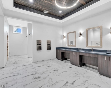 15970 Grassland Lane - Photo Thumbnail 37