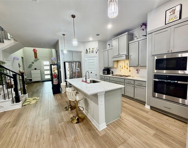 25859 Rippey Glen Drive - Photo Thumbnail 13
