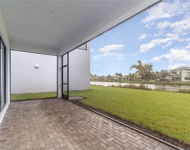 12750 Woodbury Drive - Photo Thumbnail 13
