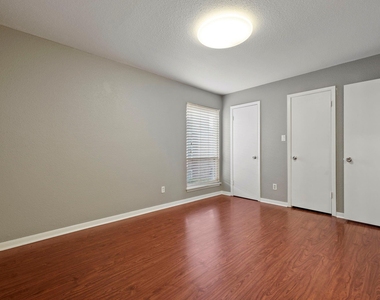 6111 Beverly Hill Street - Photo Thumbnail 16