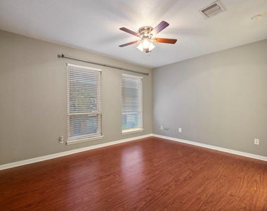6111 Beverly Hill Street - Photo Thumbnail 12