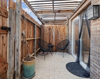 6111 Beverly Hill Street - Photo Thumbnail 4