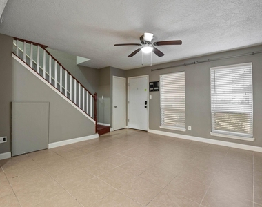 6111 Beverly Hill Street - Photo Thumbnail 2