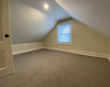 21 East Bow - Photo Thumbnail 16