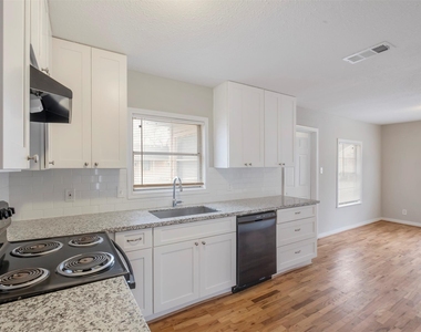 8248 Hartford Street - Photo Thumbnail 1