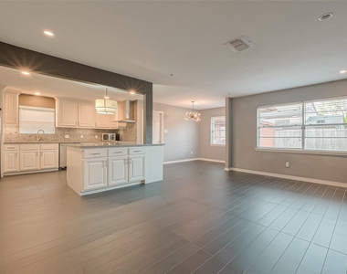 11406 High Star Drive - Photo Thumbnail 15