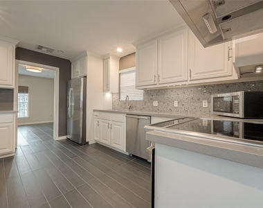 11406 High Star Drive - Photo Thumbnail 22