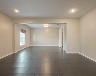 11406 High Star Drive - Photo Thumbnail 8