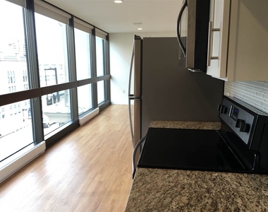 875 Elm - Photo Thumbnail 21
