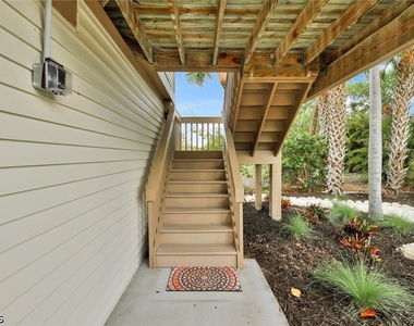 2130 Sunset Circle - Photo Thumbnail 4