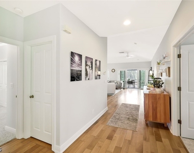 2130 Sunset Circle - Photo Thumbnail 6