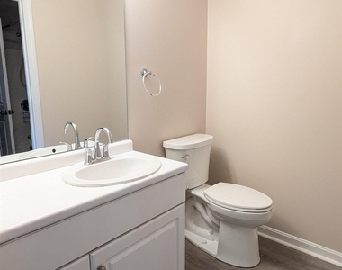 1465 Hooksett - Photo Thumbnail 14