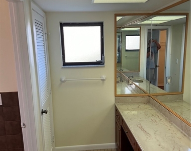 1716 Se 6th Street - Photo Thumbnail 20