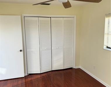 1716 Se 6th Street - Photo Thumbnail 36