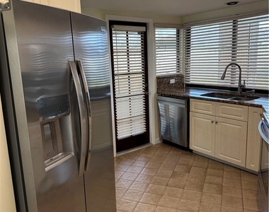 1716 Se 6th Street - Photo Thumbnail 26