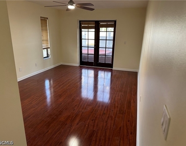 1716 Se 6th Street - Photo Thumbnail 24