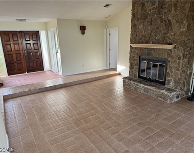 1716 Se 6th Street - Photo Thumbnail 8