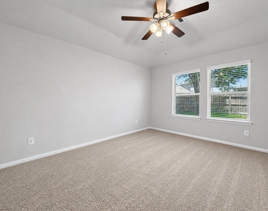 12900 S Winding Pines Drive - Photo Thumbnail 13