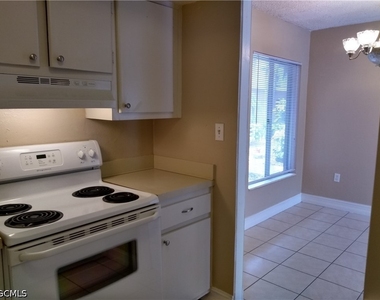 1830 Maravilla Avenue - Photo Thumbnail 14