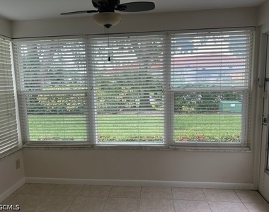 1518 Edgewater Circle - Photo Thumbnail 3