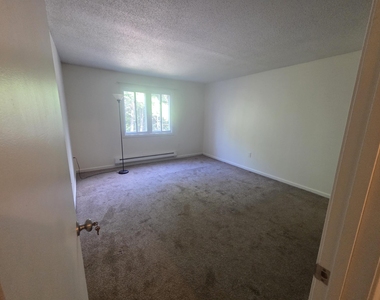120 Fisherville - Photo Thumbnail 5