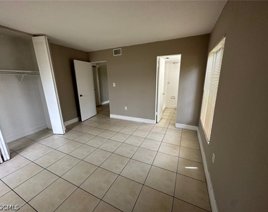 1830 Maravilla Avenue - Photo Thumbnail 22