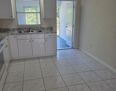 245 Meadow Road - Photo Thumbnail 7