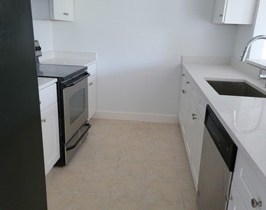 3322 N Key Drive - Photo Thumbnail 10