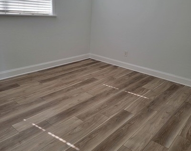 3322 N Key Drive - Photo Thumbnail 18