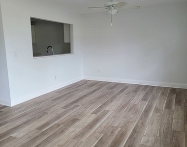 3322 N Key Drive - Photo Thumbnail 14