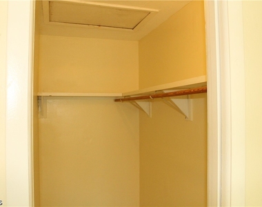 1811 Se 15th Place - Photo Thumbnail 7