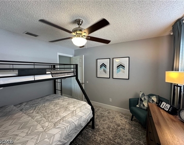1201 Se 32nd Terrace - Photo Thumbnail 39