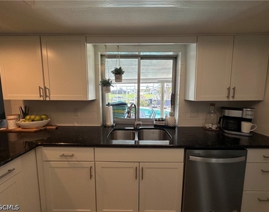 1201 Se 32nd Terrace - Photo Thumbnail 30
