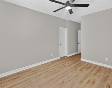 3323 Dennis Street - Photo Thumbnail 7
