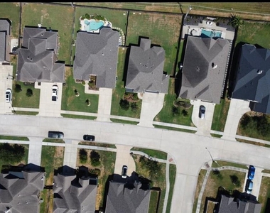 1327 Graham Trace Lane - Photo Thumbnail 3