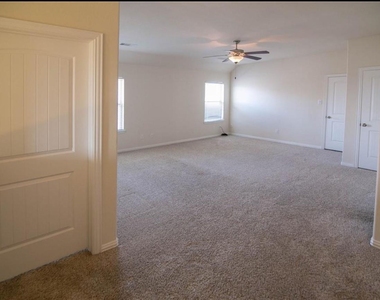 1327 Graham Trace Lane - Photo Thumbnail 15
