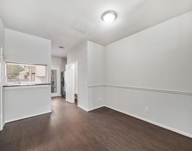 2930 Grants Lake Boulevard - Photo Thumbnail 3