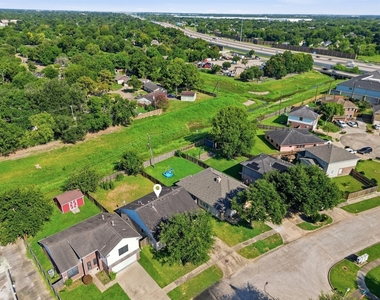 15738 Boonridge Road - Photo Thumbnail 29