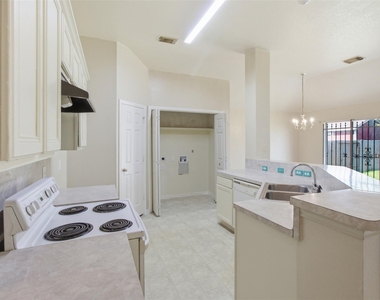 15738 Boonridge Road - Photo Thumbnail 15