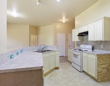 15738 Boonridge Road - Photo Thumbnail 14